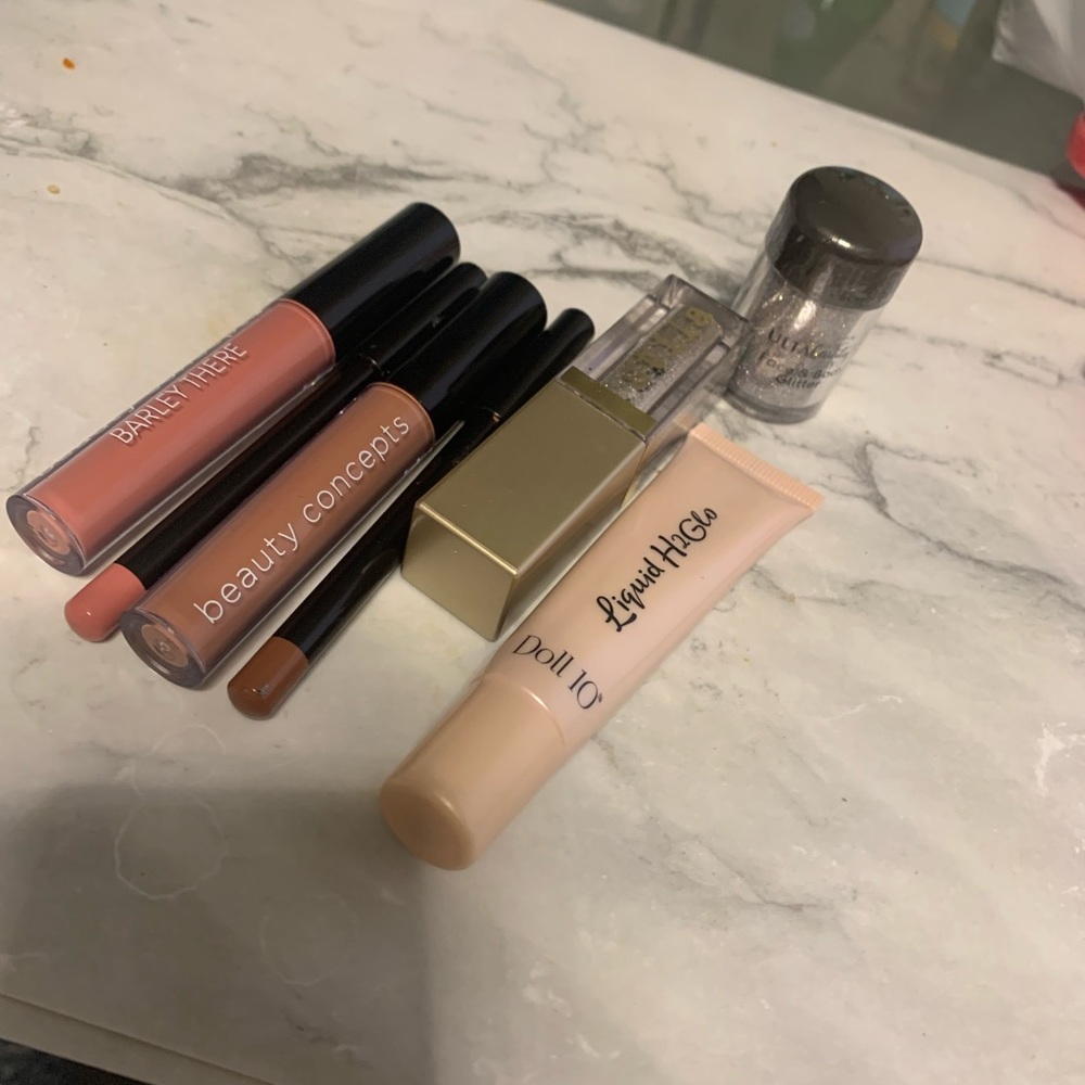 Makeup bundle - Picture 8 of 12